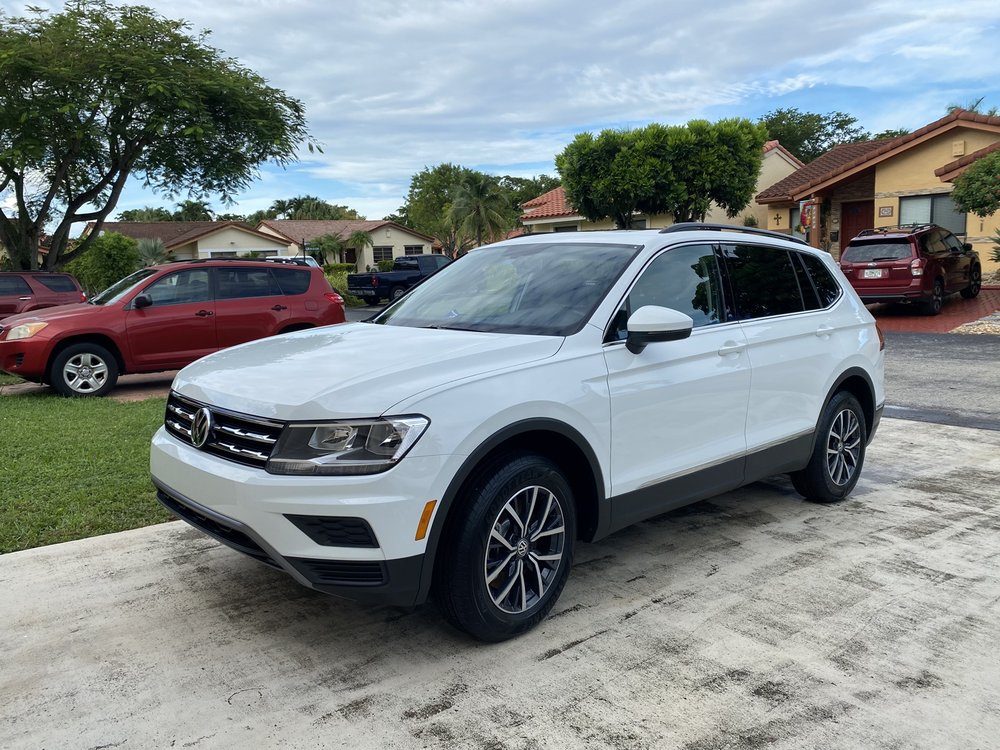 White VW Tiguan after a SunDaze wash